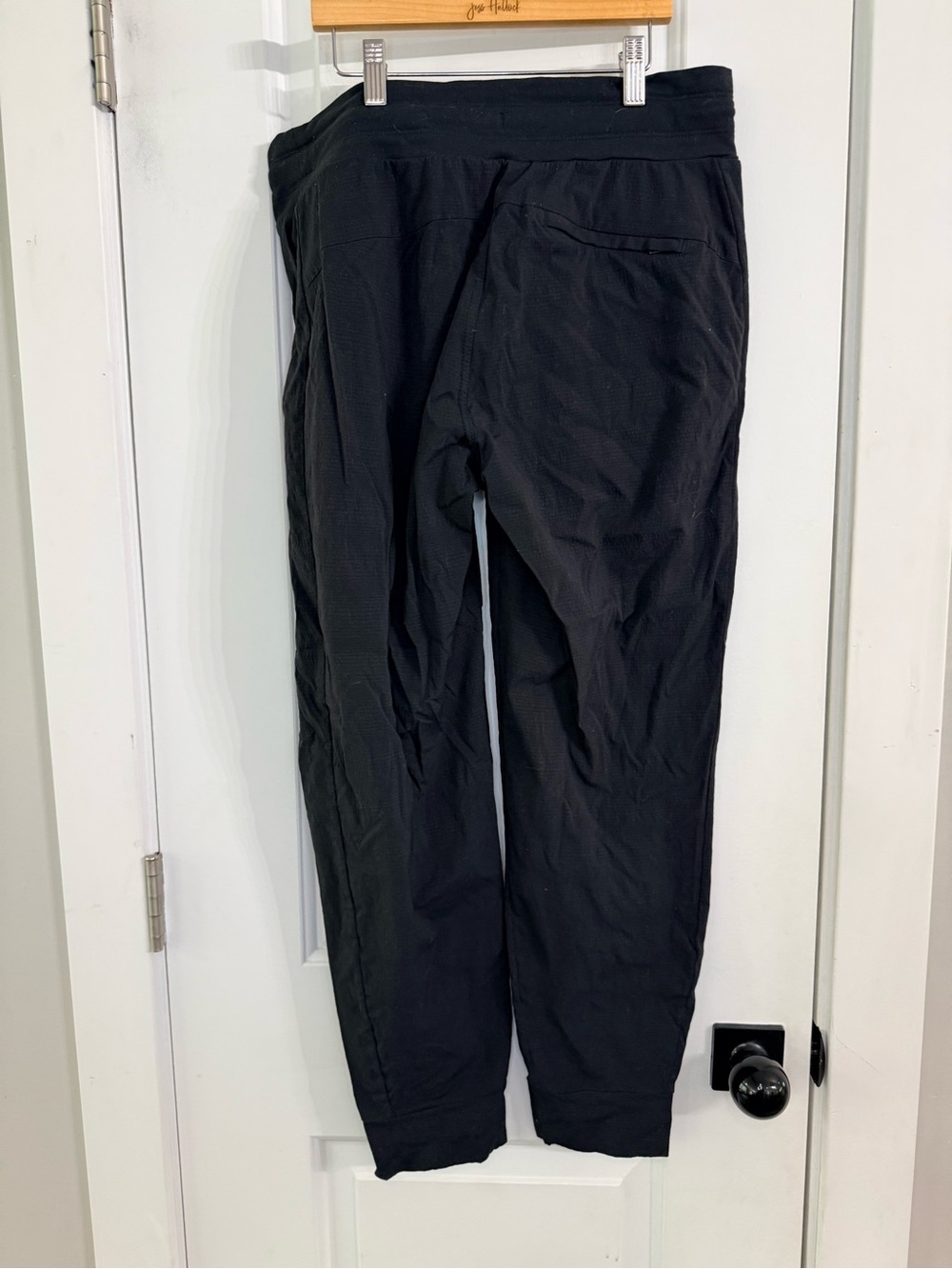 Athleta Trekkie North Joggers Black Size 6 Lightweight Zip Pocket - Picture 3 of 6